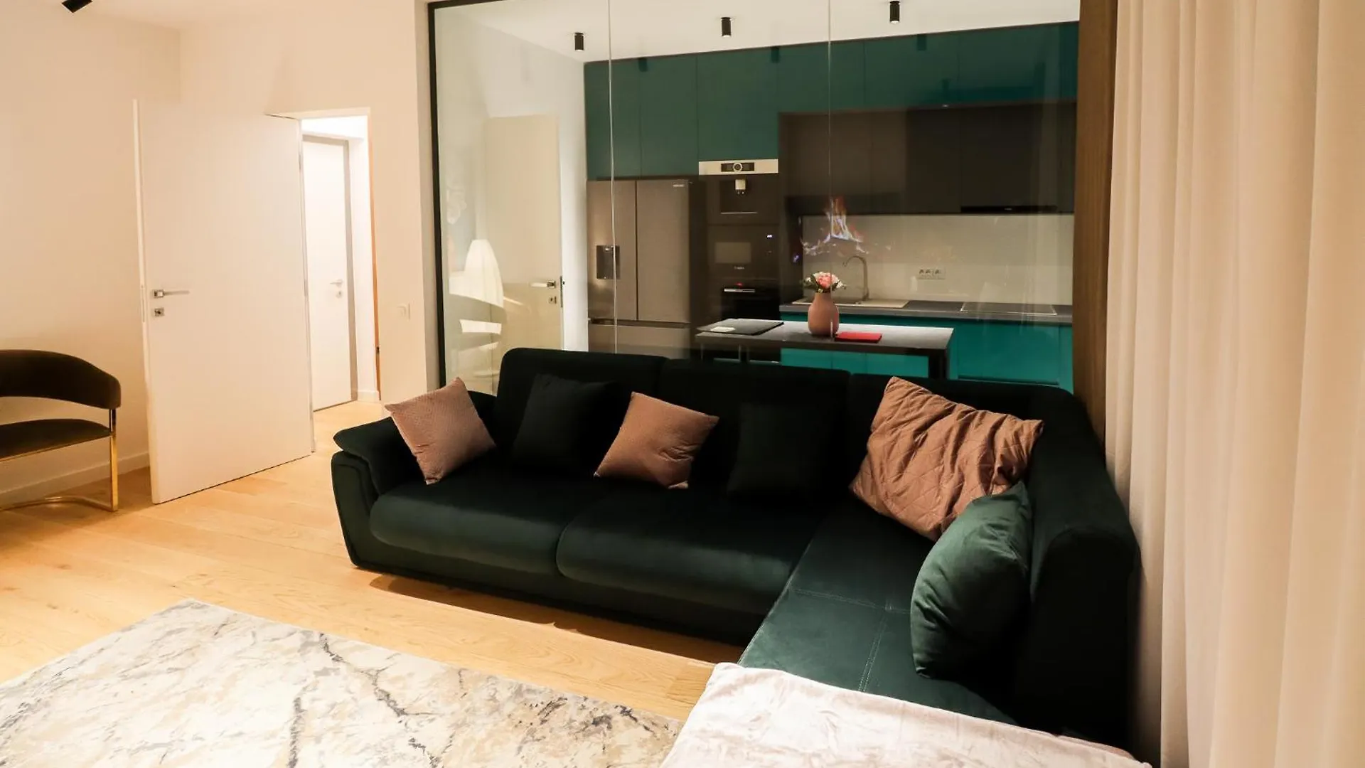 Como Business Inn Bucharest Apartment